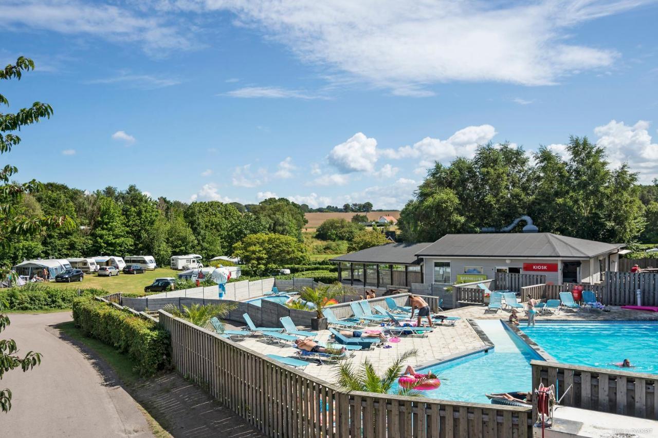 First Camp Moelle-Hoeganaes 外观 照片