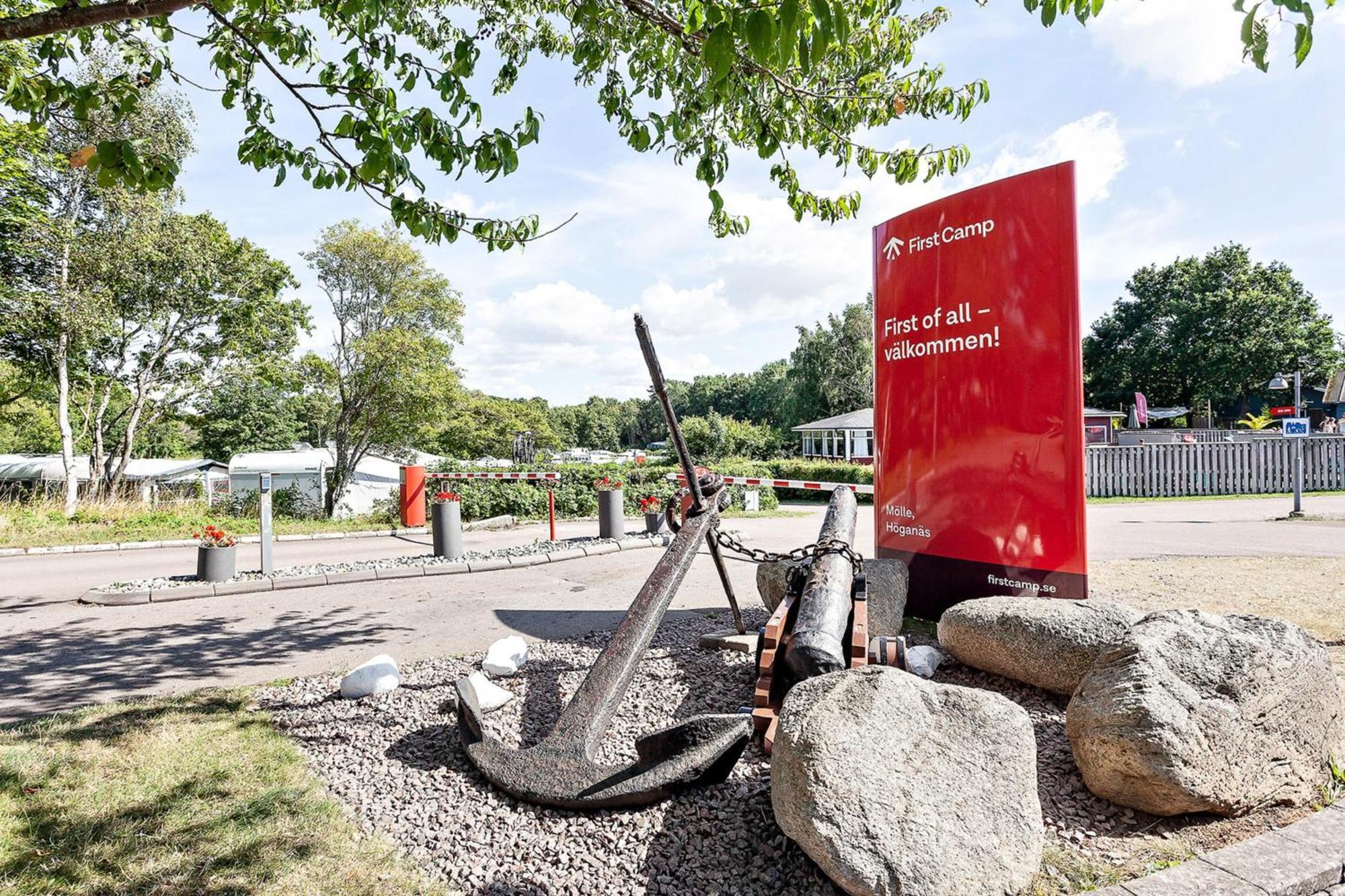 First Camp Moelle-Hoeganaes 外观 照片